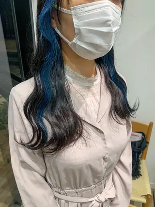 ロング カラー ヘアアレンジ yuka .のヘアスタイル