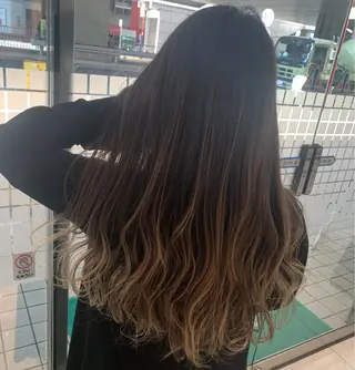 ロング カラー N° jillva ♦️川端裕司♦️のヘアスタイル