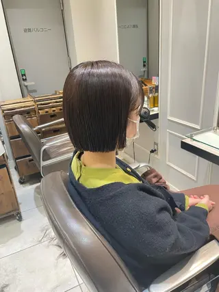 ショート 🩶赤み消しカラー 🐈‍⬛荻野美思🐾のヘアスタイル