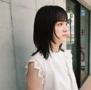 ミディアム カラー ショートウルフくせ毛 お任せくださいのヘアスタイル