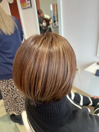 ショート カラー ベージュカラー⌇﻿ くびれヘア.𐙚心音のヘアスタイル