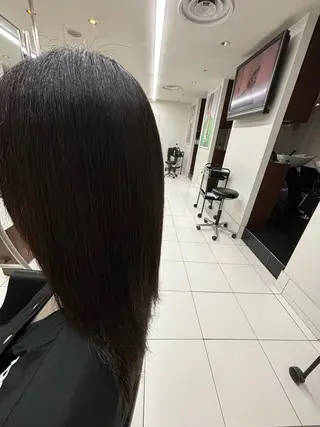 カラー TONI&GUY速寿 勇希のヘアスタイル