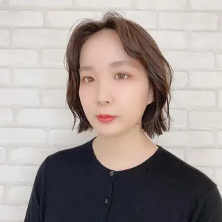 ショート カラー abilita AZUSAのヘアスタイル