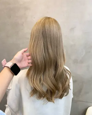 ロング カラー ヘアアレンジ 【ピンク/韓国ヘア/ ヘアセット】亜海のヘアスタイル