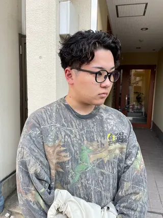 パーマ メンズ darts所属・マツダ レンのヘアスタイル