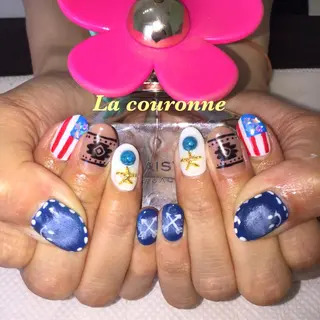 ネイル Lacouronne NATSUMIのネイルデザイン