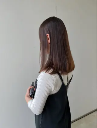 セミロング 松本 茜のヘアスタイル