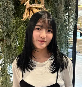 セミロング カラー ハイトーン/レイヤー /メンズパーマのヘアスタイル