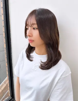 ミディアム LOREN    jiyugaoka所属・山本美月💕艶カラー 🐈‍⬛暖色カラーのヘアスタイル