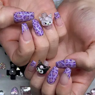 ネイル ⁸ᵃᵖᵖʸ🐝⋆゜ MöEのネイルデザイン