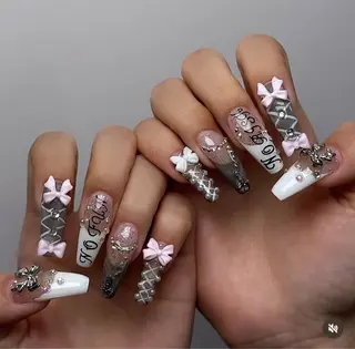 ネイル Lyna 池袋のネイルデザイン