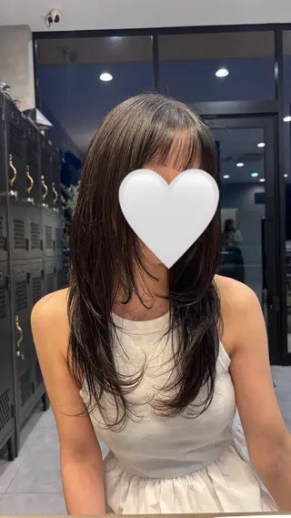 ロング 水野 志保のヘアスタイル