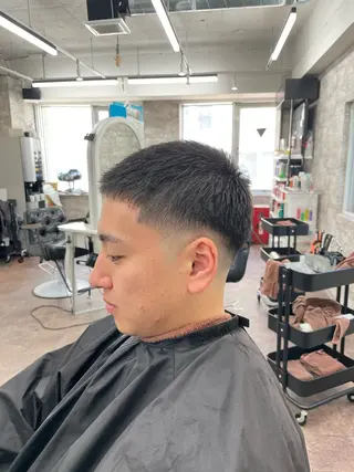 メンズ フェードパーマ 新倉幸之助のヘアスタイル