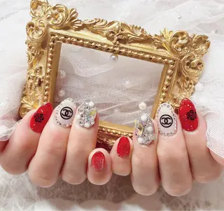 ネイル マジックミラー所属・マジック ミラーのネイルデザイン