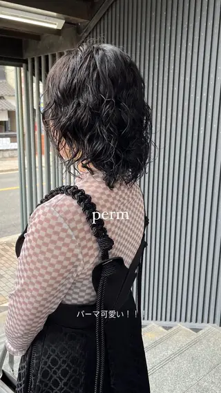 セミロング パーマ 伊佐治 夕芽のヘアスタイル