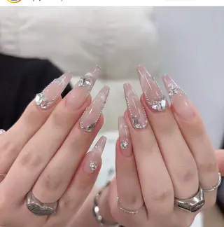 ネイル Lenie Nail Salonのネイルデザイン