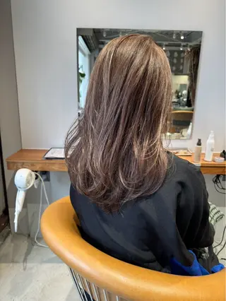 ロング 松尾 輝海のヘアスタイル