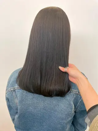 セミロング GOODDAY ヘアサロンのヘアスタイル