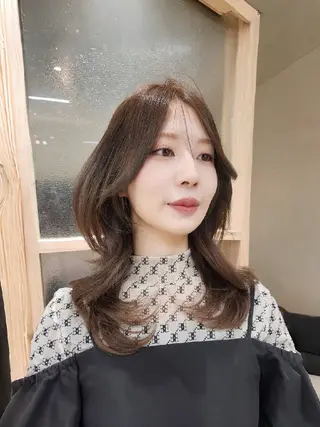 ミディアム カラー 【縮毛矯正/髪質改善 カラー】yumiのヘアスタイル