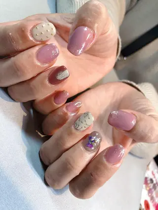 ネイル iiloo aromaworksのネイルデザイン