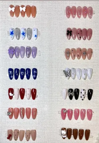 ネイル ビルドアップ ビューティー　リリのネイルデザイン