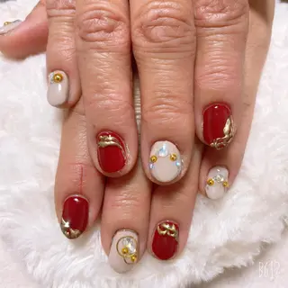 ネイル The Best Beauty受付担当のヘアスタイル