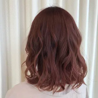 ミディアム カラー サソウ ユリエ🥥のヘアスタイル