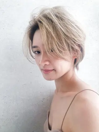 ショート カラー サイエンスアクア/艶 髪/レイヤー/清水のヘアスタイル