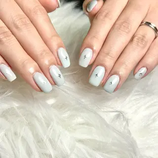 ネイル 井上 奈津のネイルデザイン