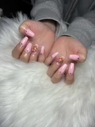 ネイル 🩷momo nail🩷のネイルデザイン