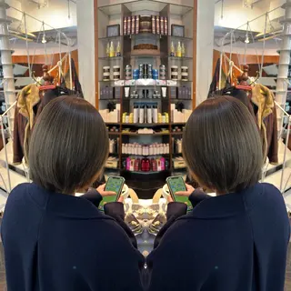 ショート カラー レイヤー/ボブ/ ミニボブ/AOIのヘアスタイル