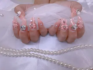 ネイル UMI ネイルサロン新宿🎀のネイルデザイン