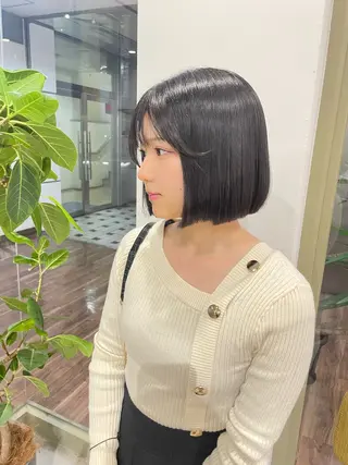 ミディアム カットパーマモデル 山中 遥のヘアスタイル