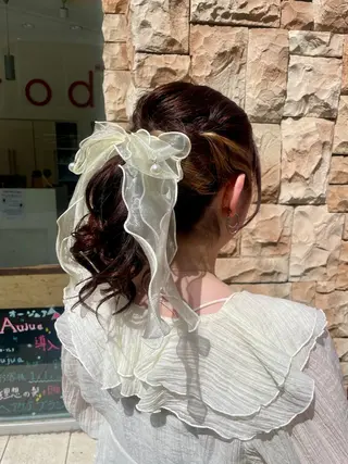 セミロング ヘアアレンジ ブリーチ/ヘアセット 【𝙍𝙞𝙣𝙤】のヘアスタイル
