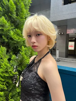 ショート 透明感カラー✨🩵 韓国ヘアkanatoのヘアスタイル