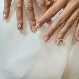 ネイル Aulu'bネイル ボディージュエリーのネイルデザイン