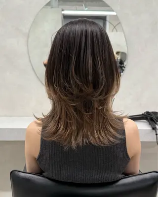 セミロング 🍎森貝洋亮🍎 ブリーチカラー特化のヘアスタイル