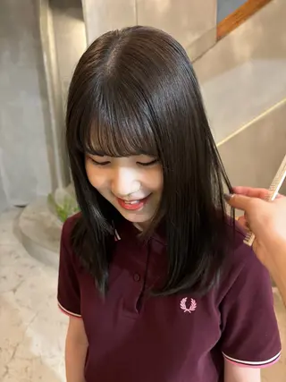 ミディアム カラー 小西 萌々香のヘアスタイル