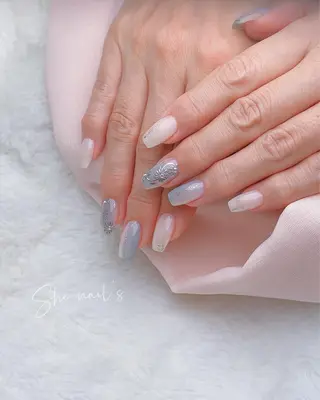 ネイル Blushオーナー Shiinaのネイルデザイン