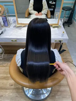 ロング 縮毛矯正　髪質改善 韓国風レイヤー　吉田のヘアスタイル