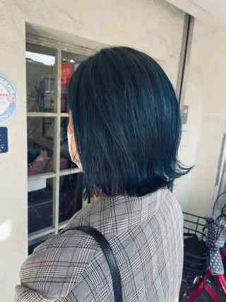 ミディアム 玉邑 美菜のヘアスタイル