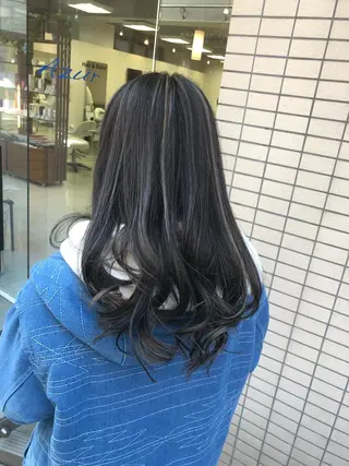 ロング 阿部 美咲のヘアスタイル