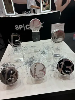 マツエク・マツパ エステ.まつげ.小顔 眉毛.プラズマ.脱毛のマツエク・マツパデザイン