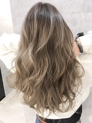 ロング MiL所属・✨ハイトーン✨ 濱田知孝のヘアスタイル