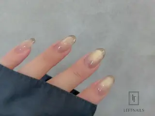 ネイル LEFTNAILS フィルインニュアンスのネイルデザイン