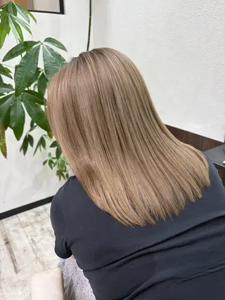 ミディアム Belle hair Design所属・ハイトーンカラー/ YUTAのヘアスタイル