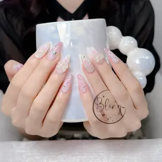 セミロング Bling Salonのネイルデザイン