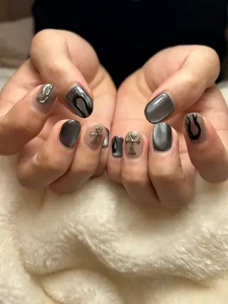 ネイル COR.(ｺﾙ)所属・COR. (ｺﾙ)ネイルサロンのネイルデザイン