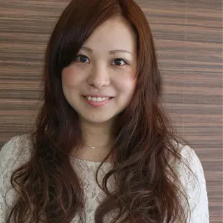 ロング パーマ Viage （ビアージュ）のヘアスタイル