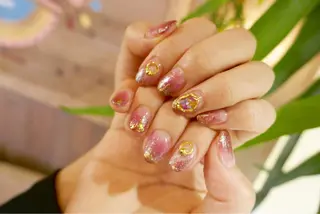 ネイル revia所属・ERI Nailistのネイルデザイン